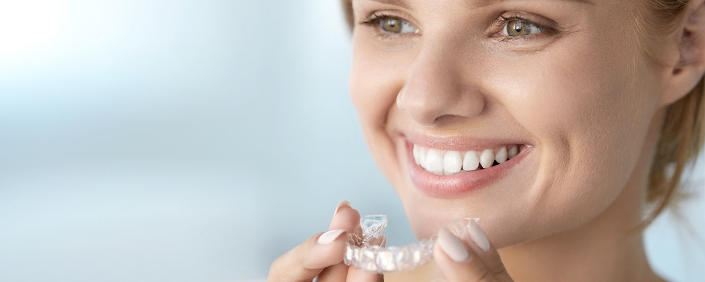 INVISALIGN® - Correcting teeth gently and effectively.
